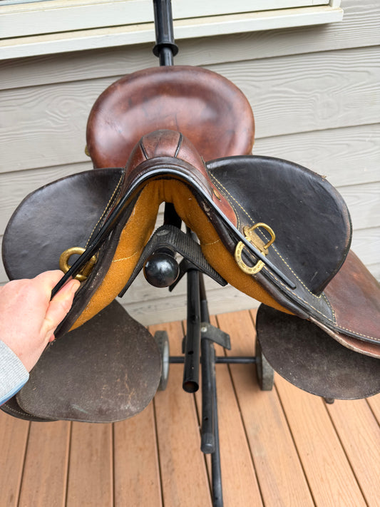 Kids junior poley stock saddle