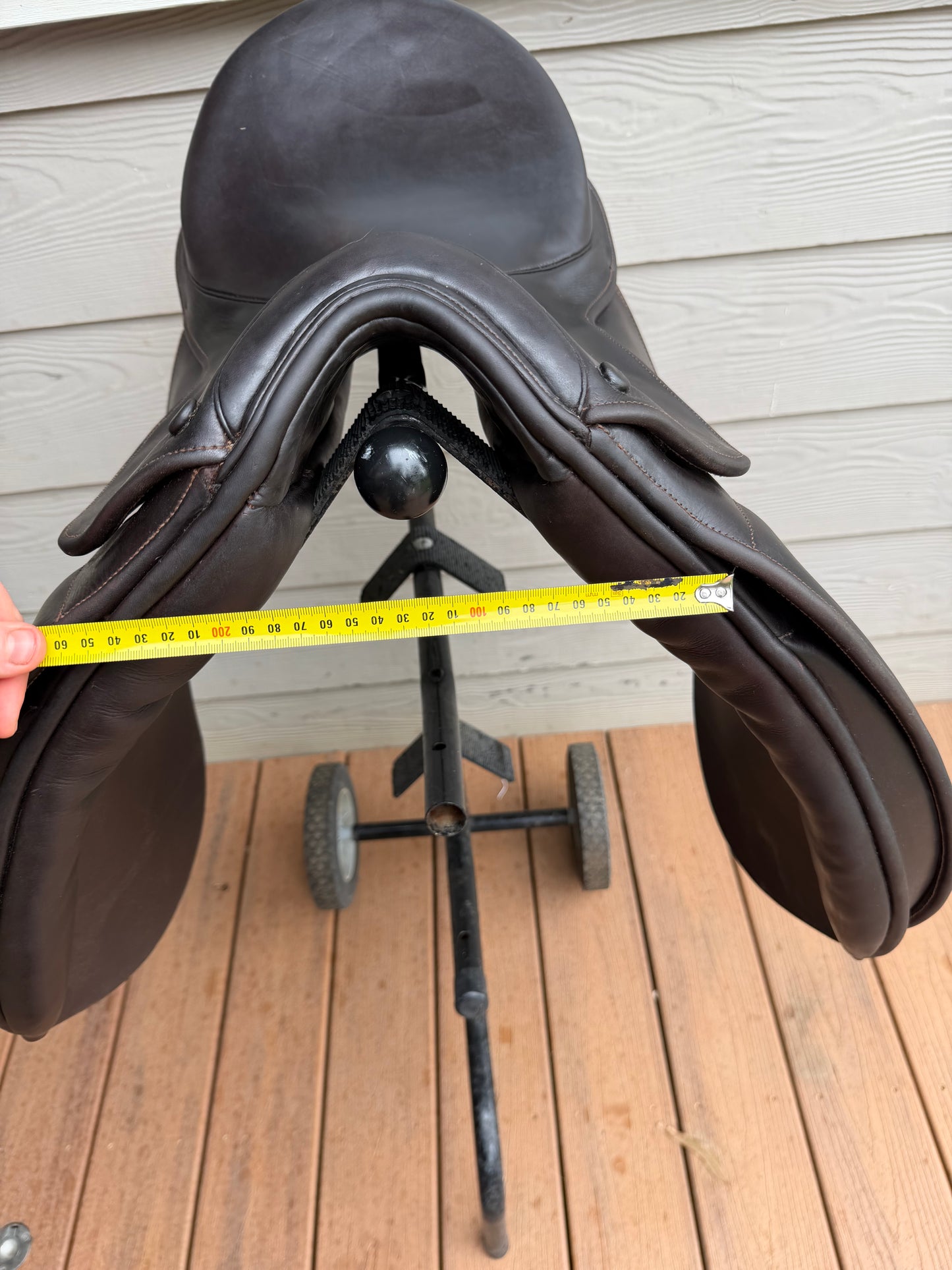17inch centuar turnout saddle