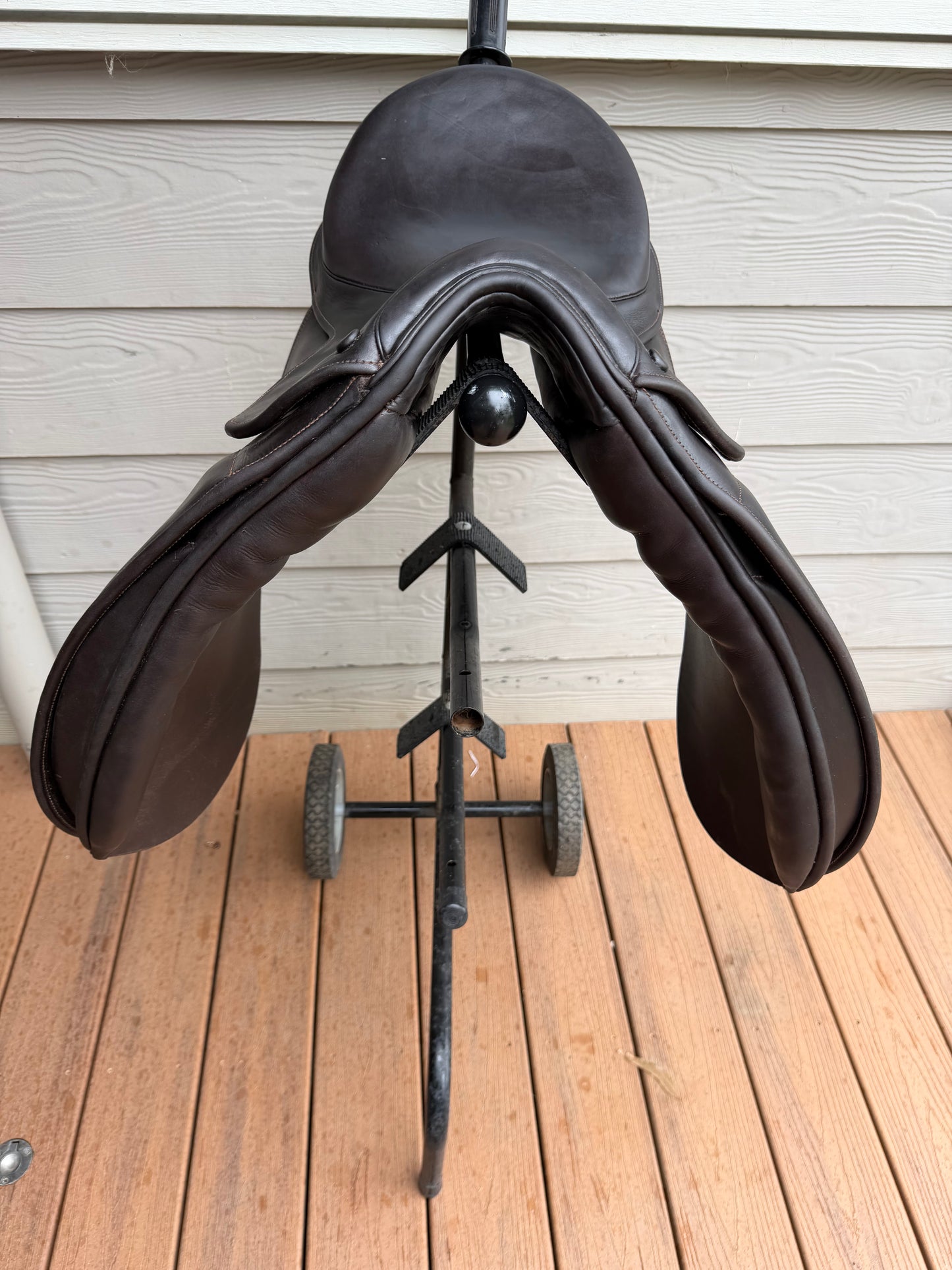 17inch centuar turnout saddle