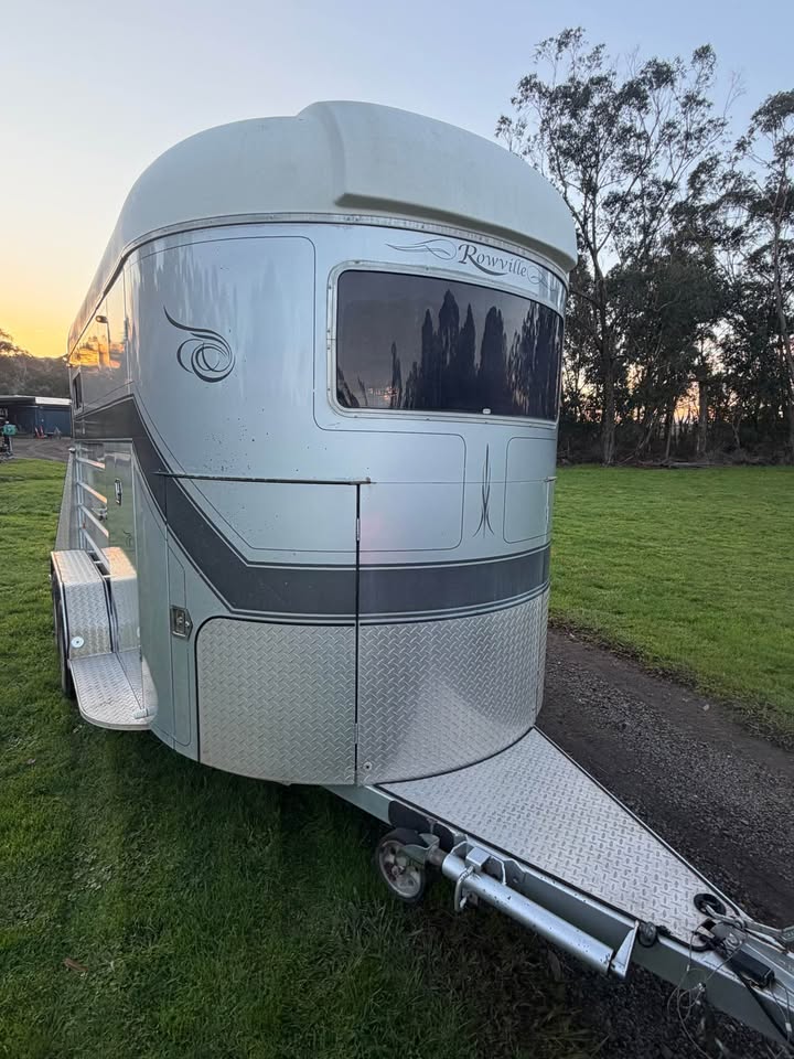 Rowville 2 Horse Angle Float