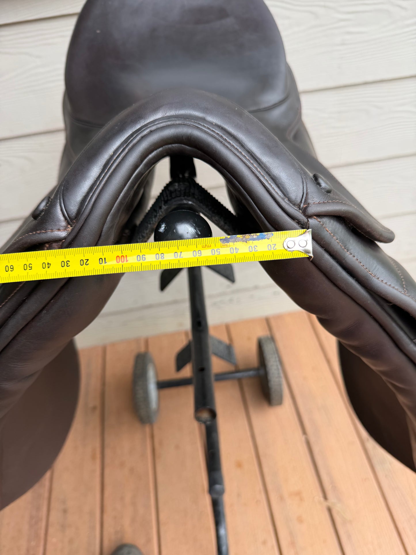 17inch centuar turnout saddle